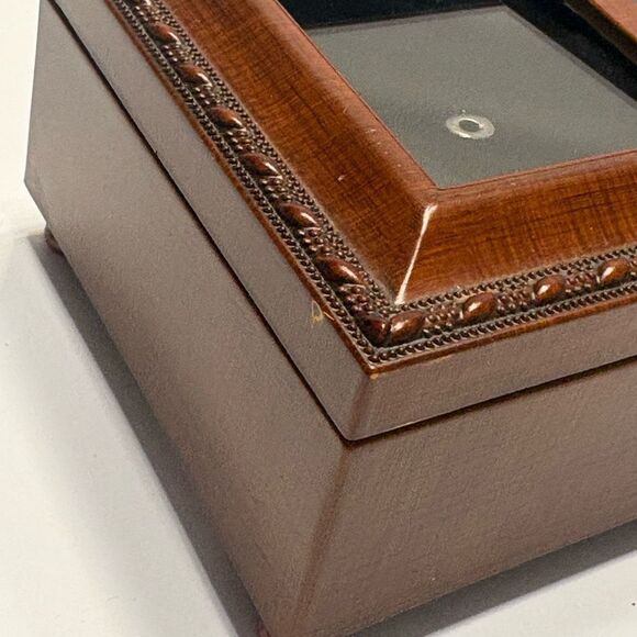 Sankyo Wood Rope Trim Jewelry Picture Music Box Plays Thats What Friends Are For - Picture 7 of 14